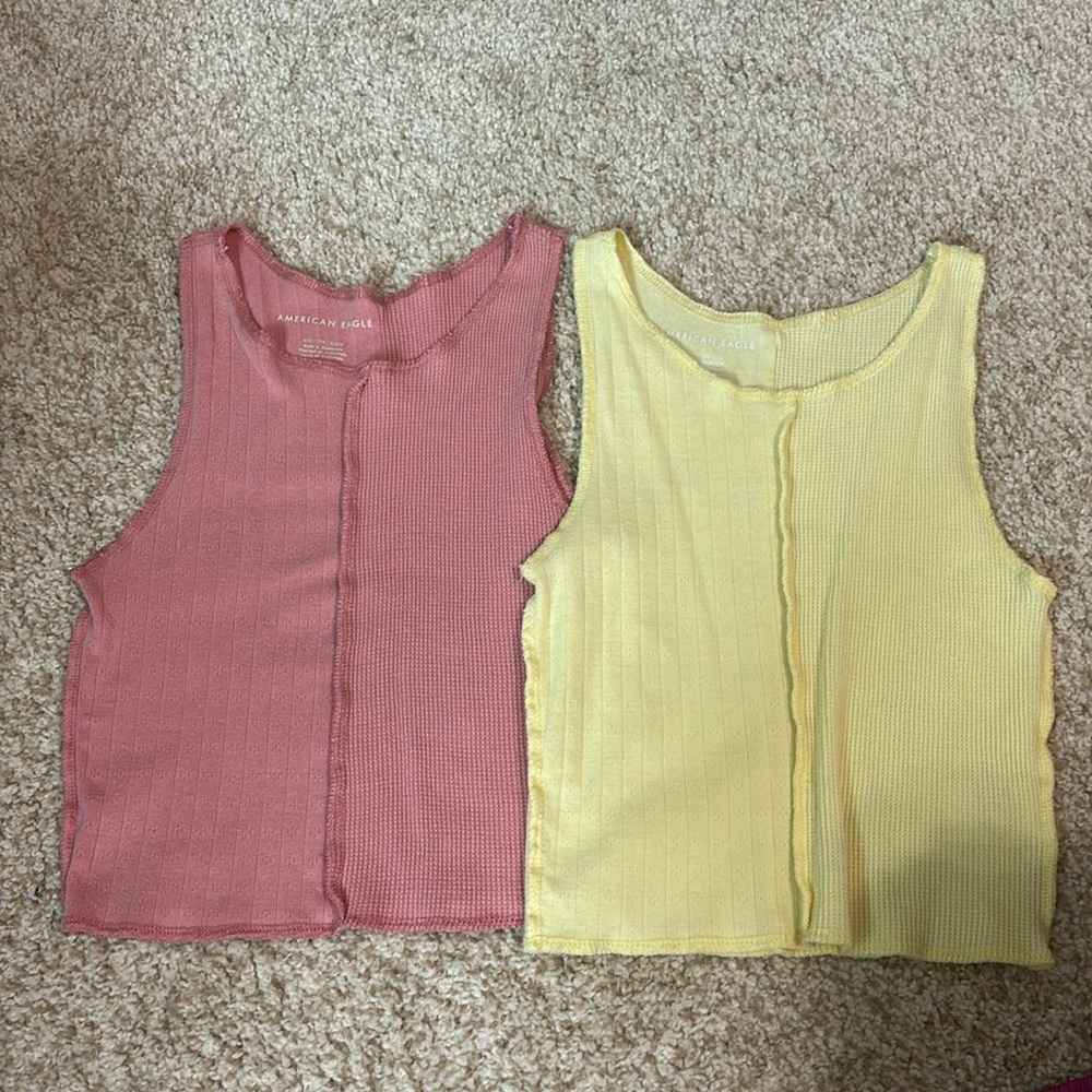 American Eagle 2 Tank tops barley worn!